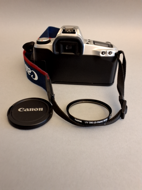 Canon EOS 500 N, analogt kamera m. Kamerataske